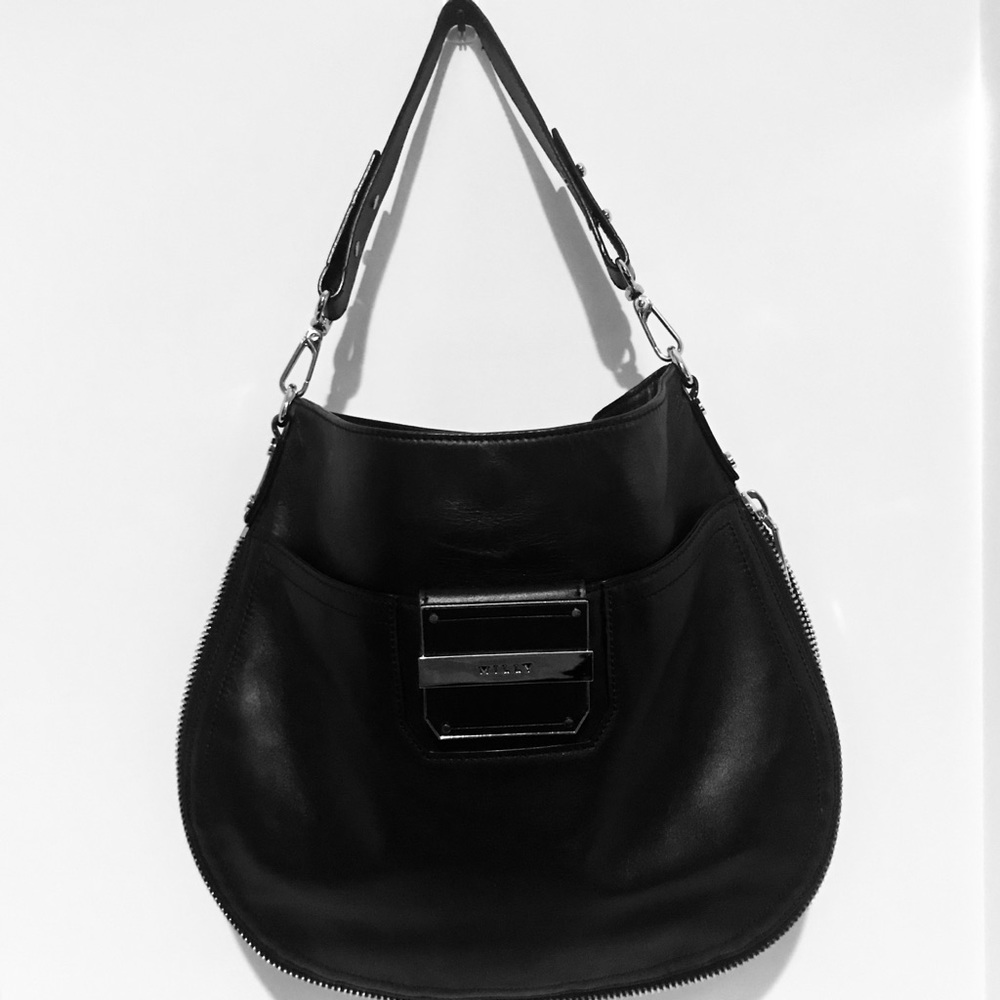 Milly Expandable Zipper Bottom Leather Purse